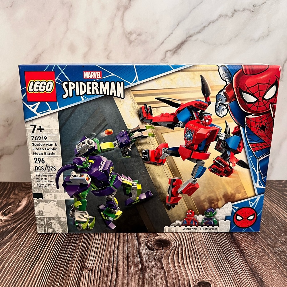LEGO Marvel Spider-Man vs. Green Goblin Mech Set